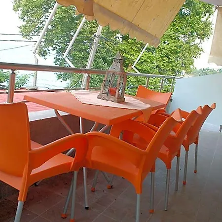 Hotel Eleni Kandilari *