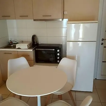 Hotel Eleni Kandilari *